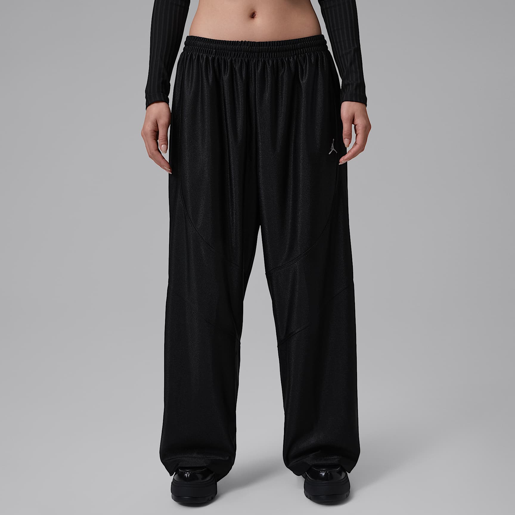 Jordan Brooklyn Women's DuraSheen Track Pants. Nike.com